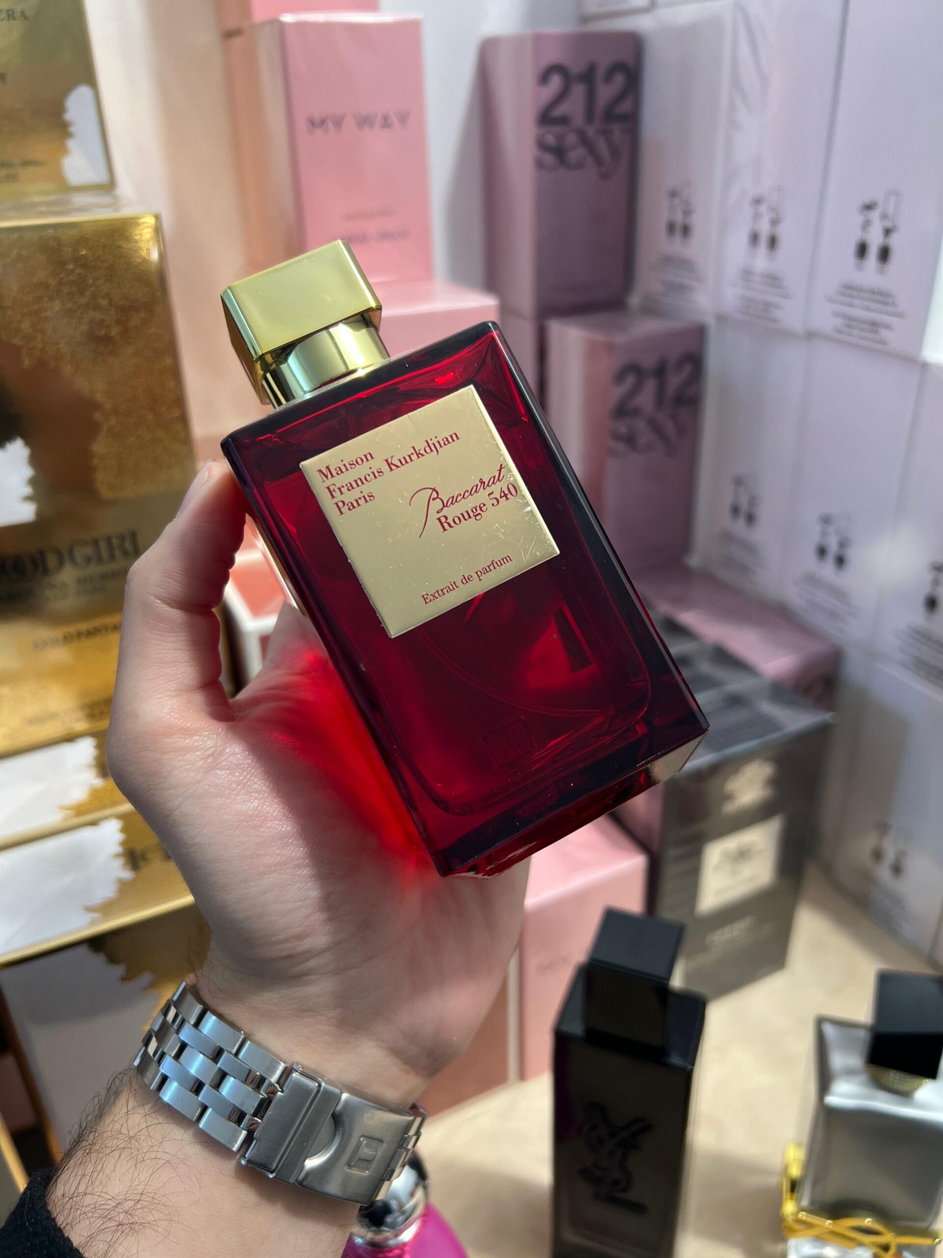 Baccarat Rouge 540 Extrait 200 ML Without Box - الصورة 2